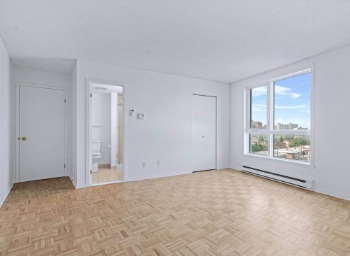 Bedroom - 908-5075 Rue Jean-Talon E., Montréal (Saint-Léonard), QC - Indoor Photo Showing Other Room