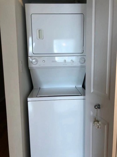 Laundry - 1505-1200 Rue St-Jacques, Montréal (Ville-Marie), QC - Indoor Photo Showing Laundry Room