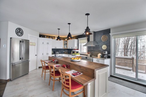 Cuisine - 750 Av. Dion, Val-D'Or, QC - Indoor