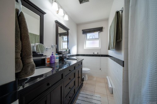 565 Nova St, Nanaimo, BC 