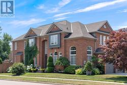 2454 LONGRIDGE CRESCENT Oakville (Ro River Oaks), ON L6H 6N8