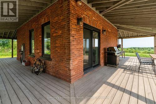 1943 Fairgrounds Road S, Clearview, ON 
