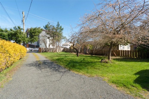 2218 Dalton Rd, Campbell River, BC 