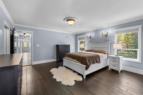 2490 Wilson Road, Cranbrook, BC - Indoor Photo Showing Bedroom