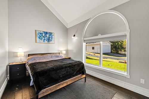 2490 Wilson Road, Cranbrook, BC - Indoor Photo Showing Bedroom