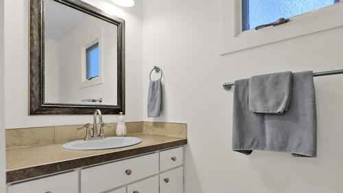 2630 Rufli Road, West Kelowna, BC - Indoor Photo Showing Bathroom