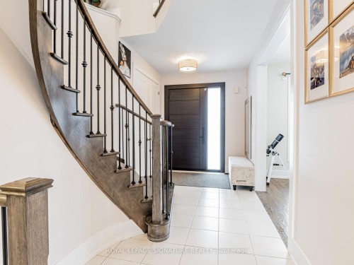 26 Marks Road, Springwater, ON - Indoor Photo Showing Other Room