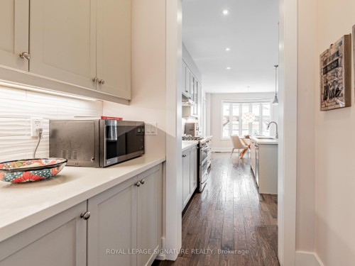 26 Marks Road, Springwater, ON - Indoor Photo Showing Kitchen