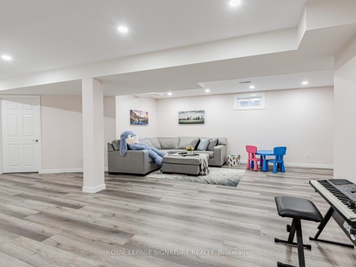 26 Marks Road, Springwater, ON - Indoor Photo Showing Other Room