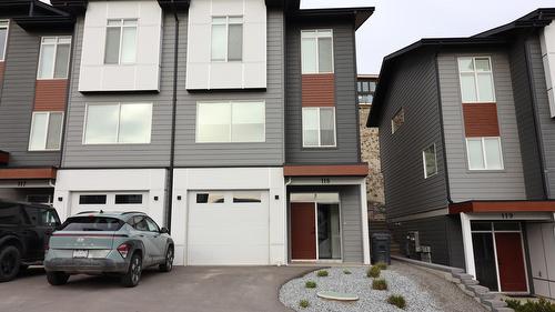 118 RIVER GATE Drive  Kamloops, BC V2H 0E4