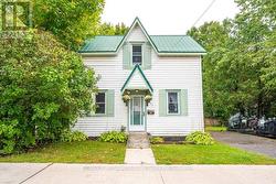 97 WILLIAM STREET Parry Sound, ON P2A 1V5