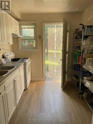 248 Westcourt Place, Waterloo, ON - Indoor Photo Showing Kitchen With Double Sink