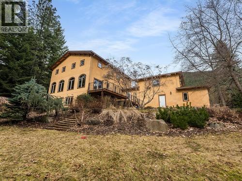 3179 Heddle Road, Nelson, BC - Outdoor