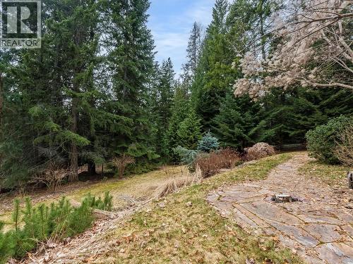 3179 Heddle Road, Nelson, BC - Outdoor