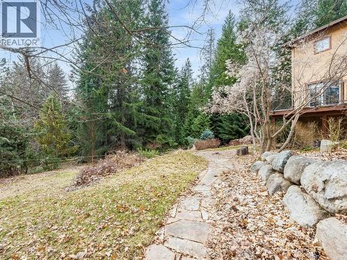 3179 Heddle Road, Nelson, BC - Outdoor