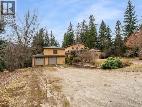 3179 Heddle Road, Nelson, BC - Outdoor