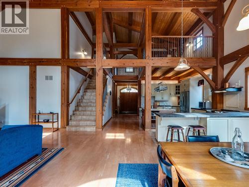 3179 Heddle Road, Nelson, BC - Indoor