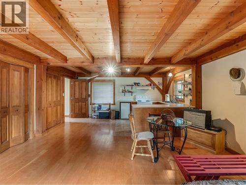 3179 Heddle Road, Nelson, BC - Indoor