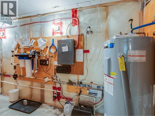 3179 Heddle Road, Nelson, BC - Indoor Photo Showing Basement