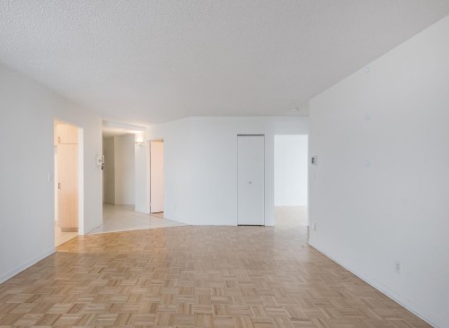 Living Room - 805-5075 Rue Jean-Talon E., Montréal (Saint-Léonard), QC - Indoor Photo Showing Other Room