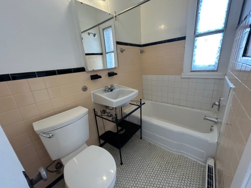 Salle de bains - 5895 Rue De Normanville, Montréal (Rosemont/La Petite-Patrie), QC - Indoor Photo Showing Bathroom