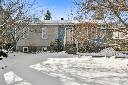 10 Rue Georges-Pépin  Chambly, QC J3L 4Y4