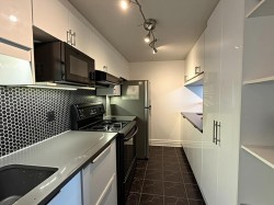 404-850 Rue Muir  Montréal (Saint-Laurent), QC H4L 5M4