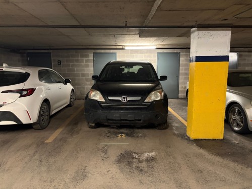 Stationnement - 404-850 Rue Muir, Montréal (Saint-Laurent), QC - Indoor Photo Showing Garage