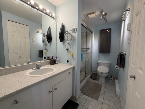 Salle de bains - 404-850 Rue Muir, Montréal (Saint-Laurent), QC - Indoor Photo Showing Bathroom