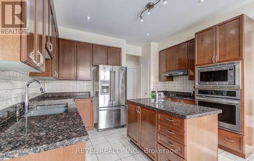 5 Treegrove Crescent, Brampton, ON - Indoor Photo Showing Kitchen With Double Sink