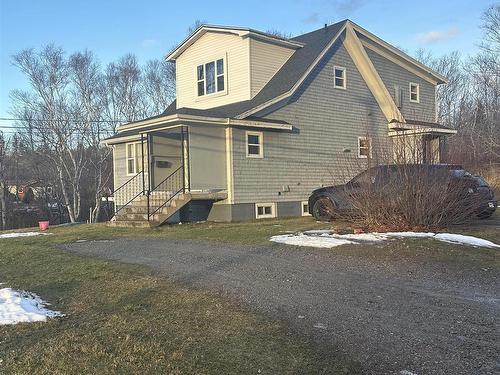 1696 Victoria Road  Sydney, NS B1N 1N3