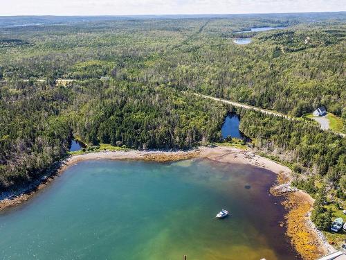 Zm No 7 Highway, Murphy Cove, NS 