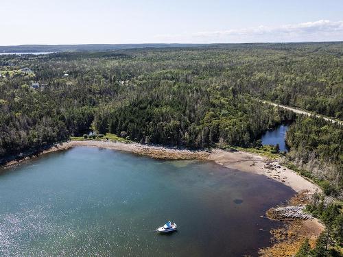 Zm No 7 Highway, Murphy Cove, NS 