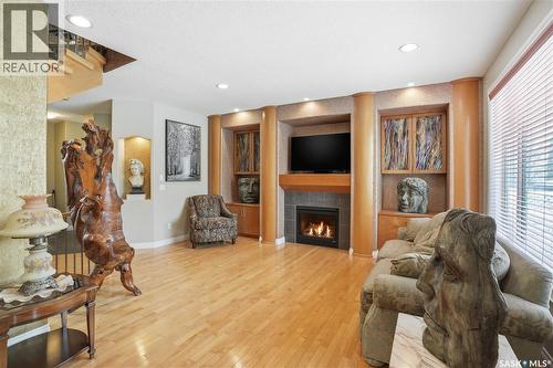 603 Brookhurst Court, Saskatoon, SK - Indoor Photo Showing Living Room With Fireplace