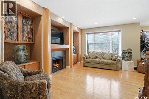 603 Brookhurst Court, Saskatoon, SK - Indoor Photo Showing Living Room With Fireplace