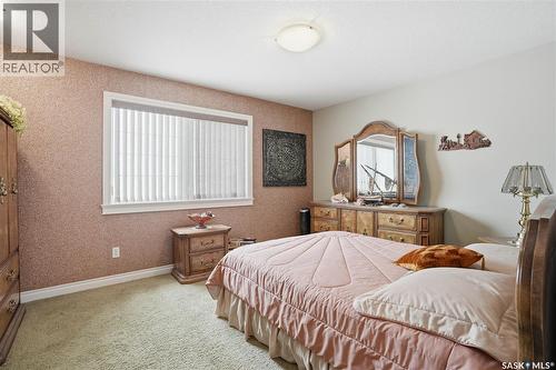603 Brookhurst Court, Saskatoon, SK - Indoor Photo Showing Bedroom