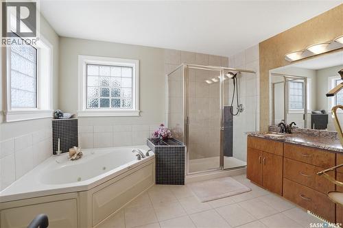 603 Brookhurst Court, Saskatoon, SK - Indoor Photo Showing Bathroom