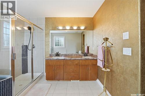 603 Brookhurst Court, Saskatoon, SK - Indoor Photo Showing Bathroom