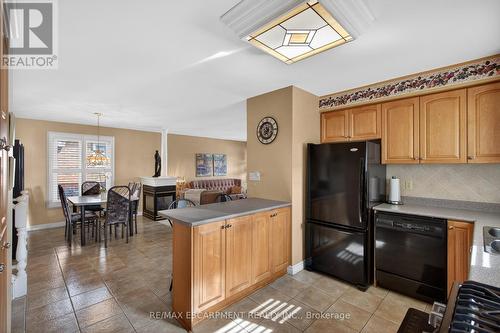 30 Basin Crescent, Hamilton, ON - Indoor Photo Showing Other Room