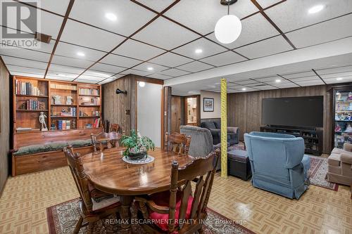 30 Basin Crescent, Hamilton, ON - Indoor Photo Showing Dining Room