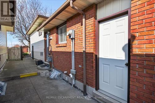 30 Basin Crescent, Hamilton, ON - Outdoor With Exterior