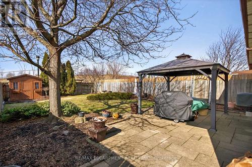 30 Basin Crescent, Hamilton, ON - Outdoor