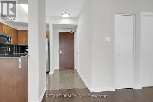 Tile in entance and kitchen. - 1202 - 200 Rideau Street, Ottawa, ON - Indoor