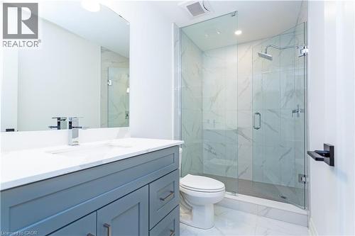 29 Dana Drive, Hamilton, ON - Indoor Photo Showing Bathroom