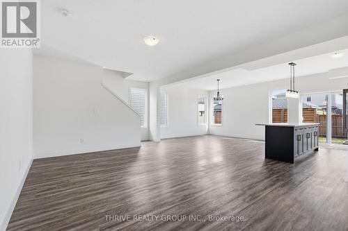 2318 Jordan Boulevard, London North (North S), ON - Indoor