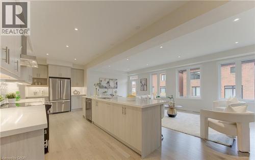 39 Guernsey Drive, Kitchener, ON - Indoor Photo Showing Kitchen