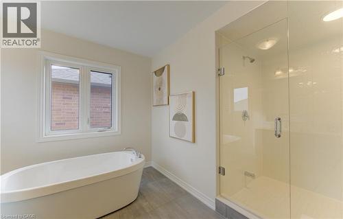 39 Guernsey Drive, Kitchener, ON - Indoor Photo Showing Bathroom