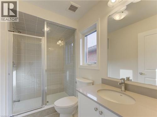 39 Guernsey Drive, Kitchener, ON - Indoor Photo Showing Bathroom
