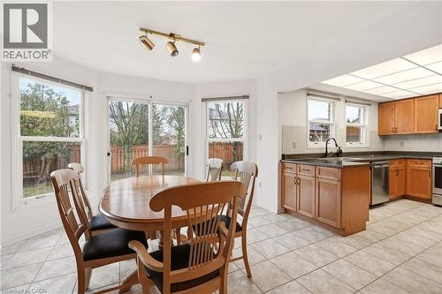 4150 Millcroft Park Drive, Burlington, ON - Indoor Photo Showing Dining Room