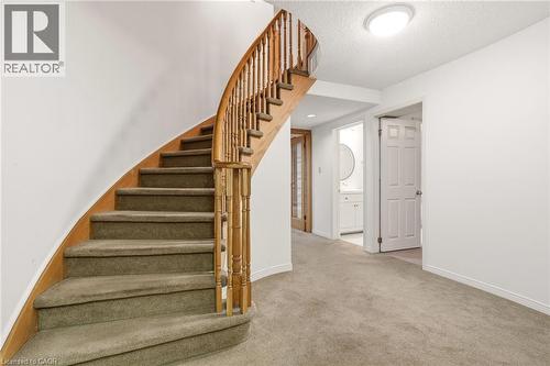 4150 Millcroft Park Drive, Burlington, ON - Indoor Photo Showing Other Room